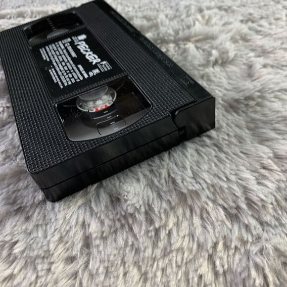 Pecker VHS 1998 Comedy Drama Movie Edward Furlong Christina Ricci - Picture 9 of 12